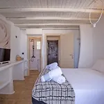 Nuera Villa